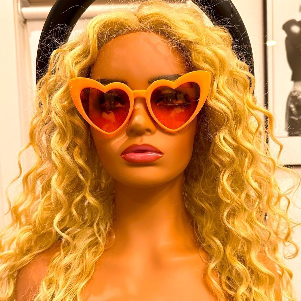AKIRA Heart-Shaped Orange Sunglasses